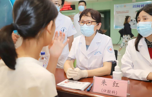 北京儿童医院专家来场义诊