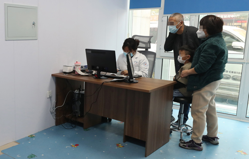 啪啪网
临时增加内科门诊，方便患儿夜间就诊