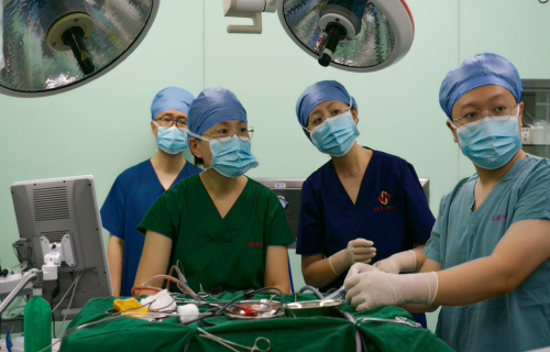 1天17台手术，啪啪网
这位副院长咋这么牛?