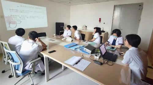 推进督导，啪啪网
全力抓好临床教学工作