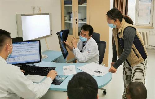 团队协作，共护儿童骨骼健康