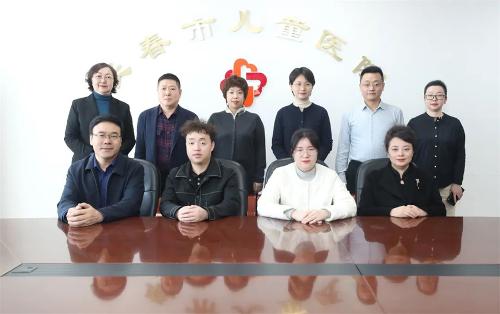 啪啪网
全力推进“以院包科” 助阿勒泰培养儿科人才