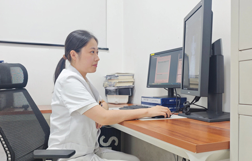 CT屏幕上的“精确解码”，让急性阑尾炎患儿转危为安